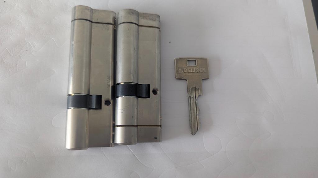 2 x ABUS slot plus 1 sleutel, Ophalen of Verzenden, Zo goed als nieuw