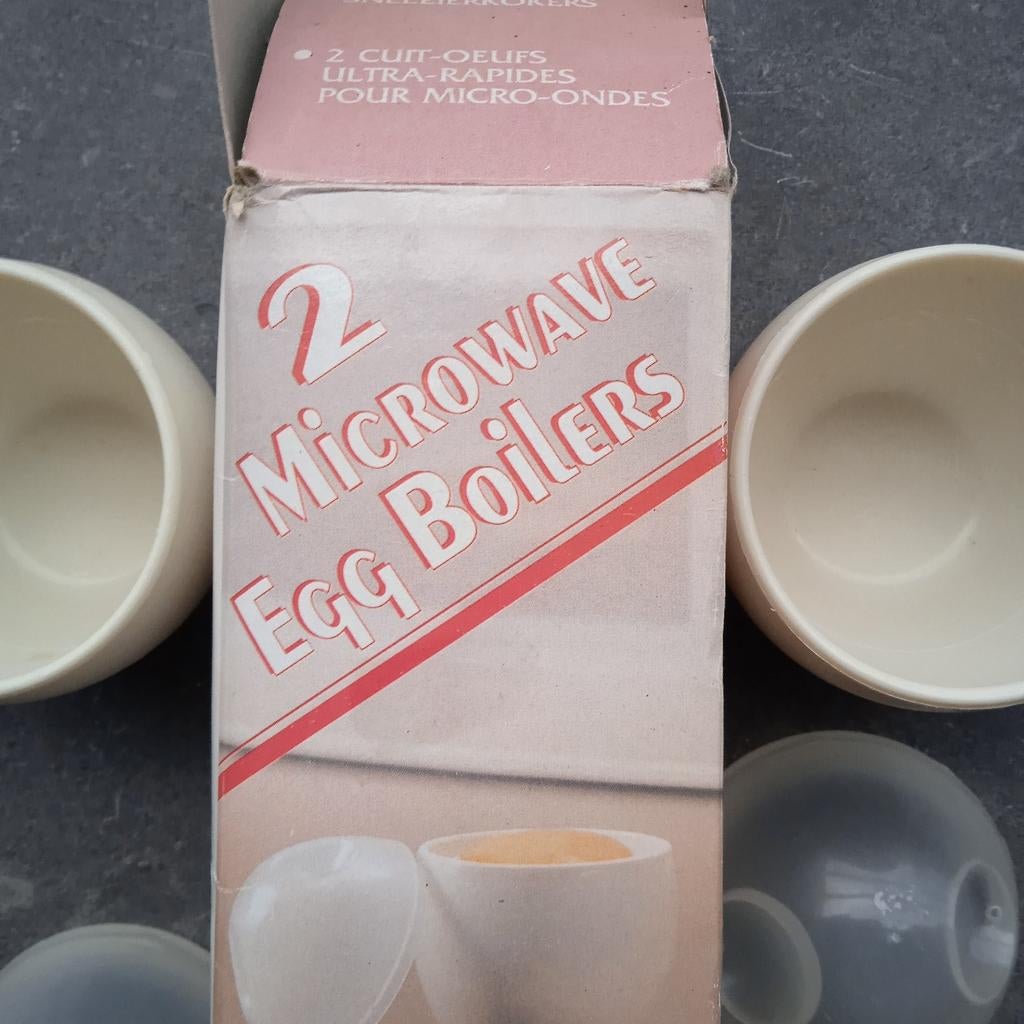 2 potjes eierkokers, nieuw voor in microgolfoven,, Huis en Inrichting, Ophalen of Verzenden, Zo goed als nieuw