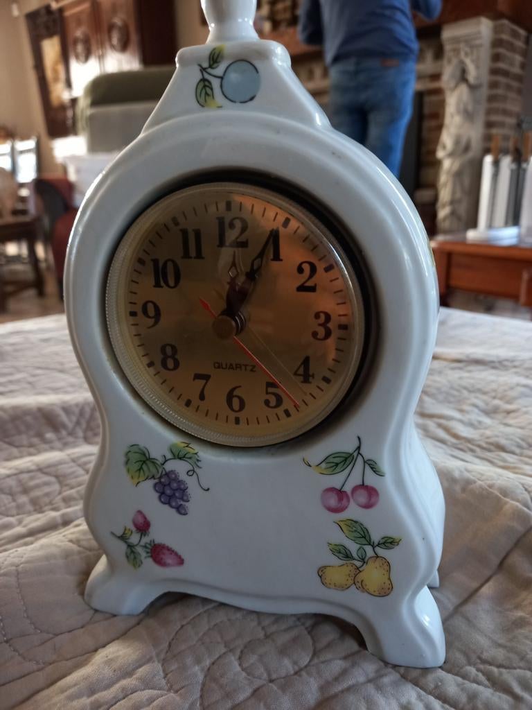 Horloge de table, Enlèvement