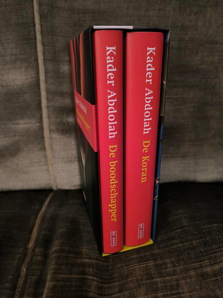 De Boodschapper + De Koran.     (Kader Abdolah), Ophalen, Zo goed als nieuw, Kader Abdolah, Nederland