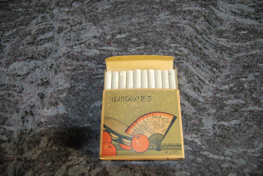 GITANES. ANCIEN PAQUET DE CIGARETTES NON CONSOMALES, Enlèvement ou Envoi