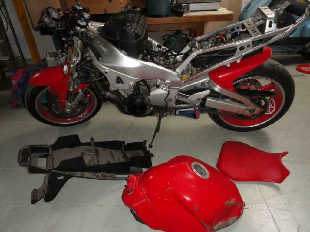 onderdelen yamaha r1 model '98-'99 en '00-'01, Motoren, Ophalen of Verzenden, Gebruikt