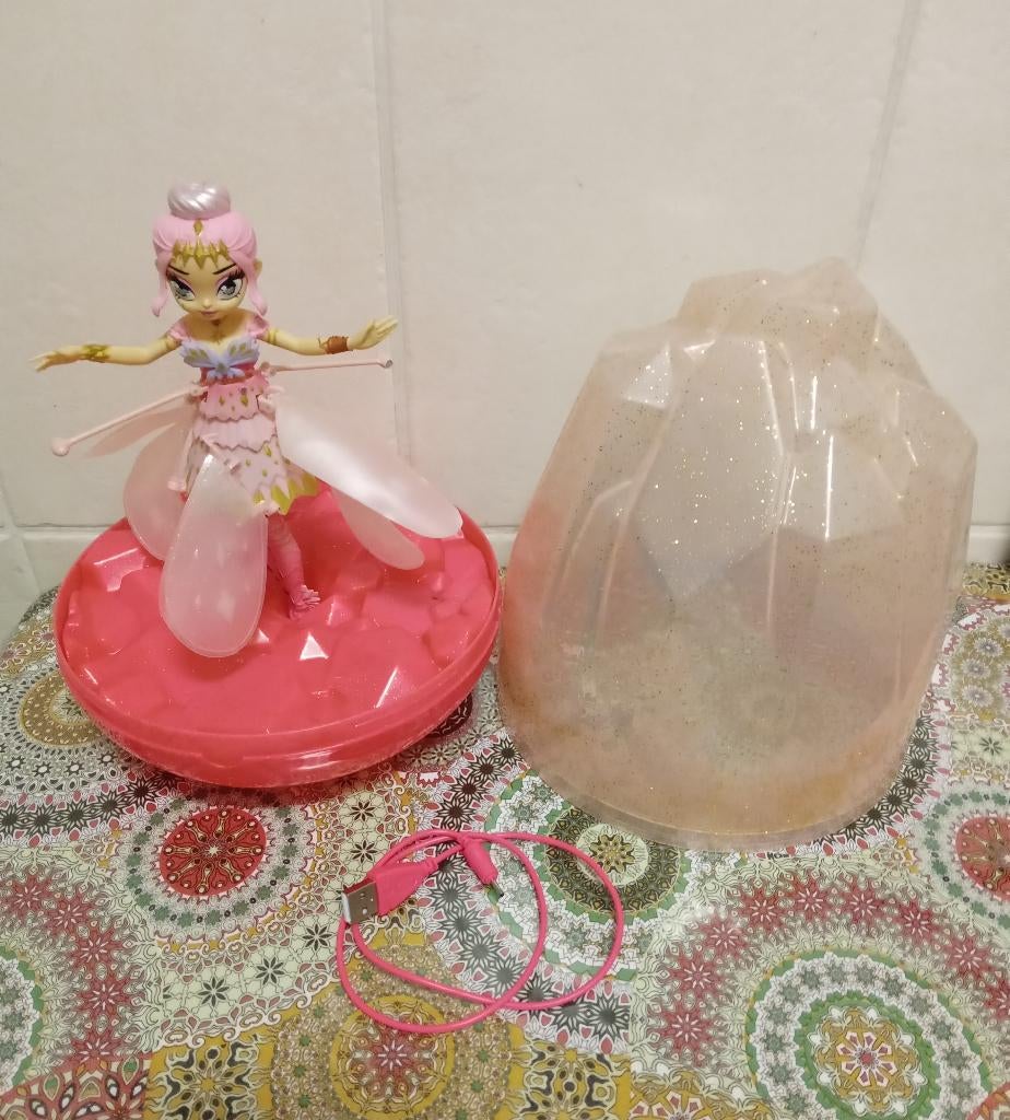 Hatchimals Pixies Crystal Flyers - Fée volante Rose, Enfants & Bébés, Enlèvement, Neuf, Autres types