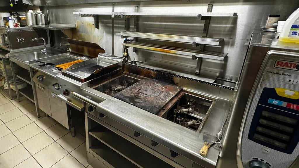 Fourneau cuisine professionnel, Enlèvement, Utilisé, 50 à 75 cm, 100 à 150 cm