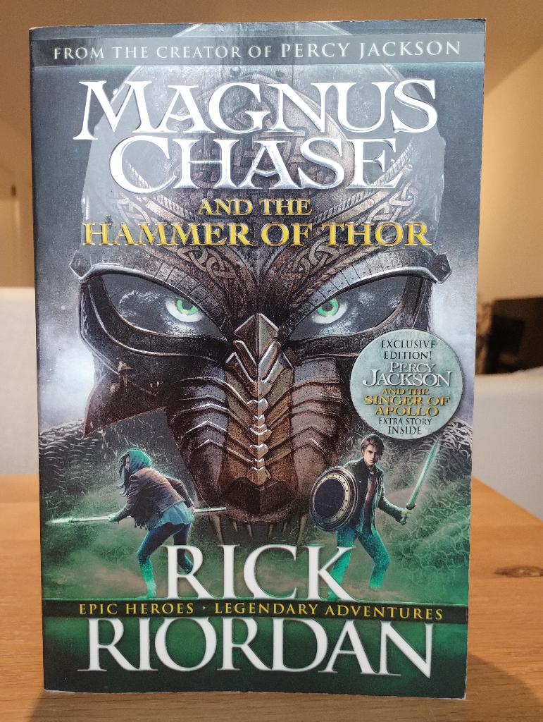 Magnus Chase and the Hammer of Thor, Rick Riordan, Fictie, Ophalen, Gelezen