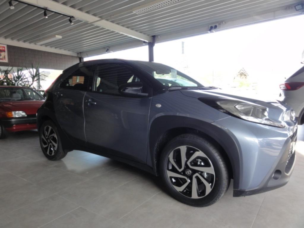 Toyota Aygo X, Auto's, Toyota, Voorwielaandrijving, 4 zetels, Stof, Handgeschakeld