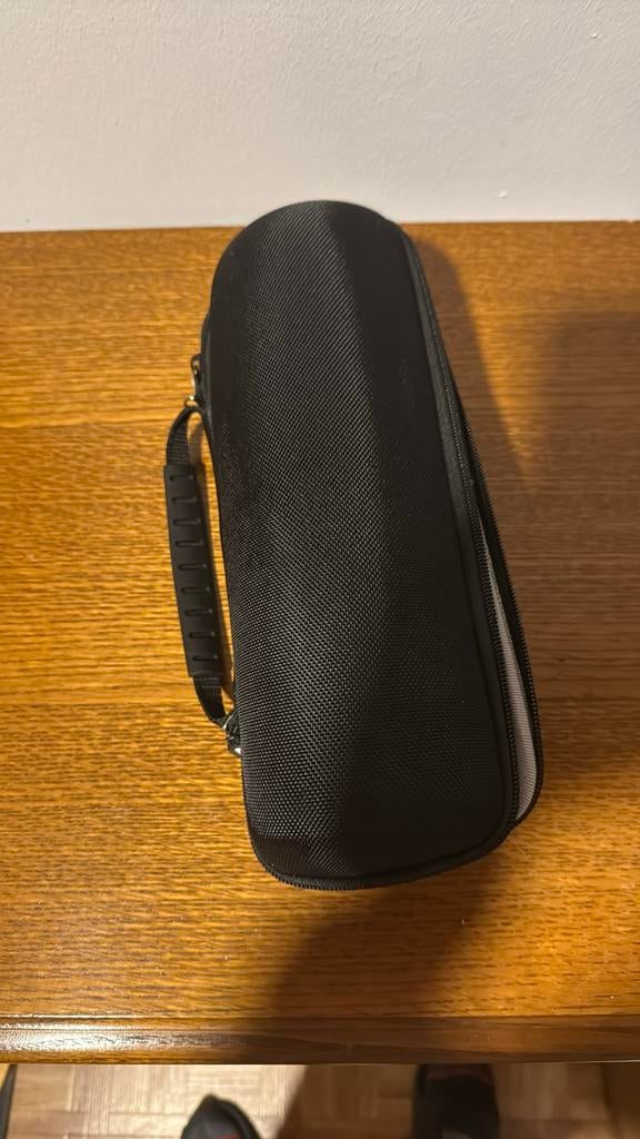 Beschermhoes voor JBL Charge 5 Speaker! Zoals Nieuw!, JBL, Ophalen of Verzenden, Zo goed als nieuw, Minder dan 60 watt