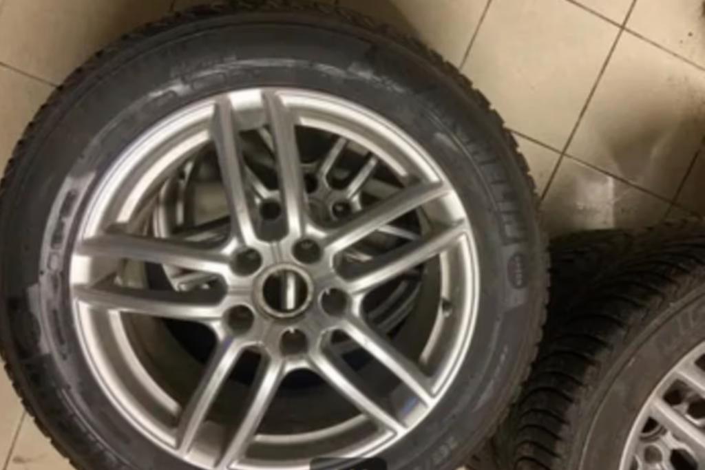 Porsche cayenne winterbanden en velgen, Ophalen, Winterbanden, Velg(en)