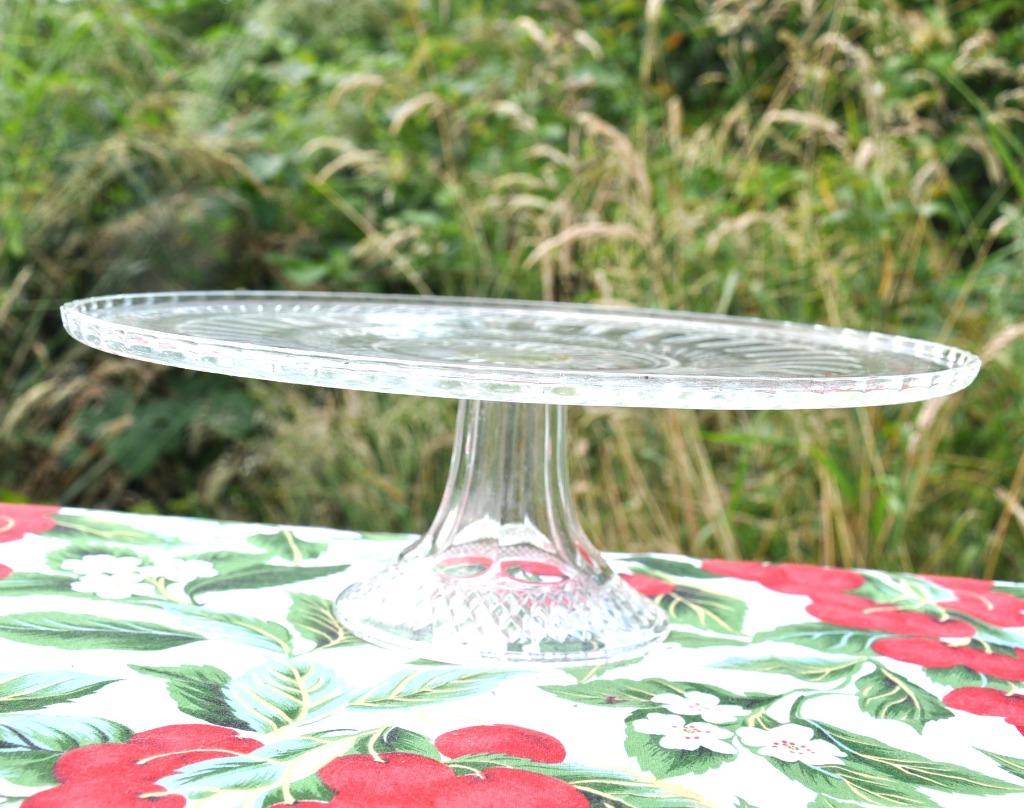 plat a tarte sur pied verre moulé, Enlèvement ou Envoi