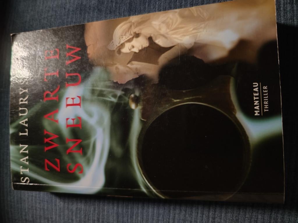 Stan Lauryssens - Zwarte sneeuw, Boeken, Ophalen of Verzenden, Stan Lauryssens