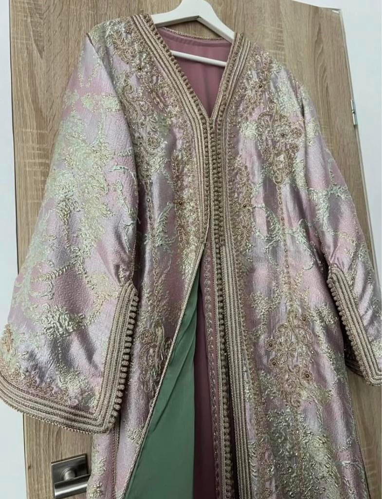 Takshita, Kleding | Dames, Ophalen, Zo goed als nieuw, Maat 38/40 (M), Roze