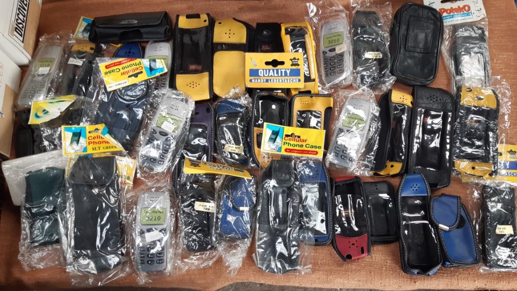 Lot oude retro zakjes voor GSM., Verzamelen, Retro, Audio en Video, Ophalen