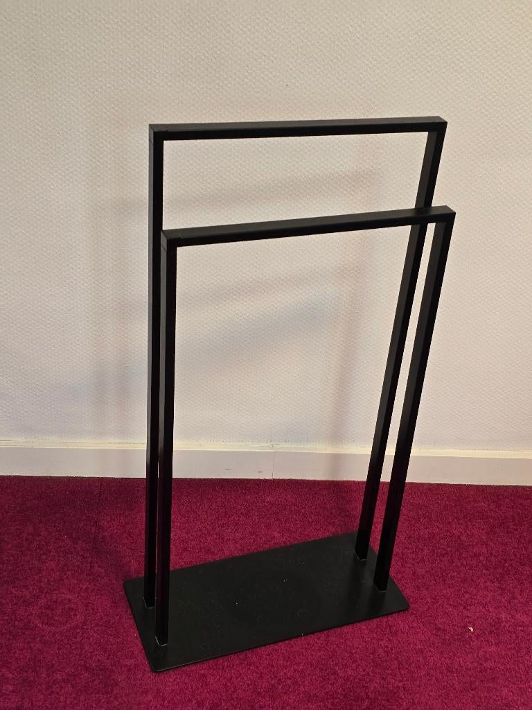 Porte essui moderne métallique, Enlèvement, Comme neuf, Noir, Serviette