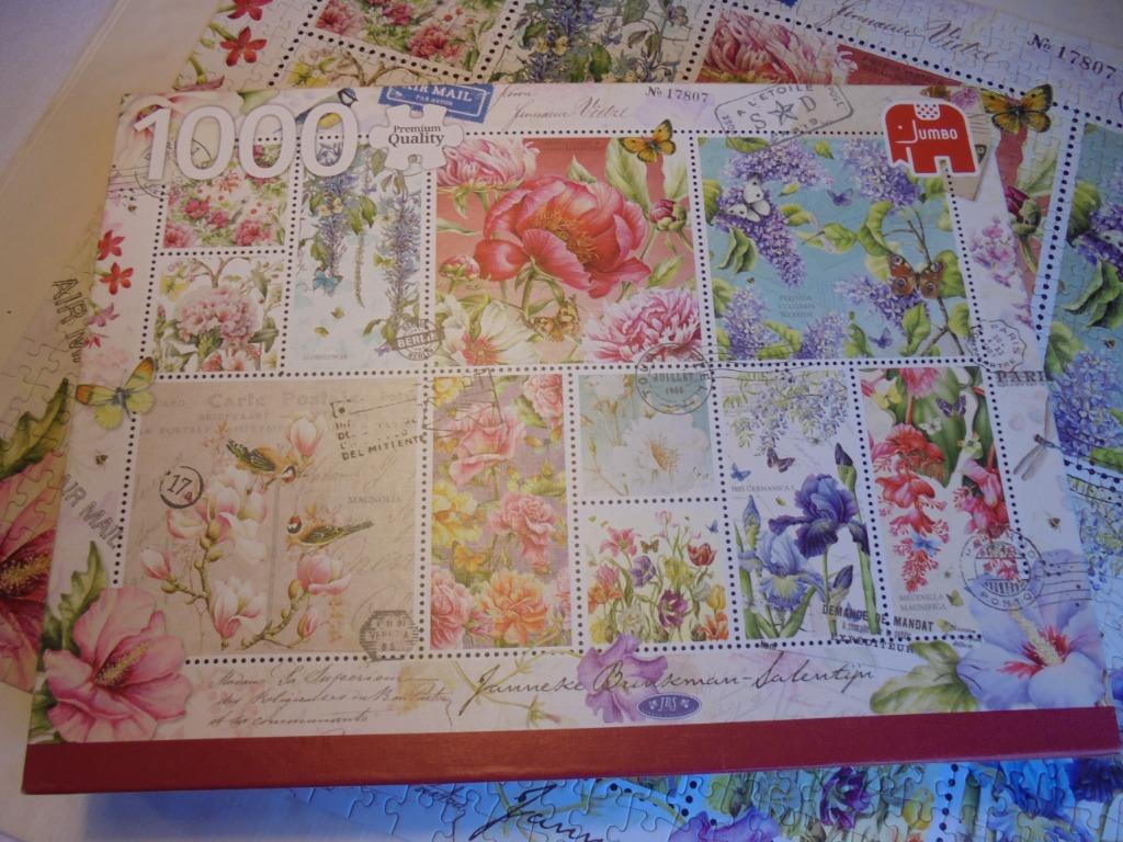 Puzzle de 1000 pièces de Jumbo « timbres floraux », Enlèvement ou Envoi, 500 à 1500 pièces, Comme neuf, Puzzle