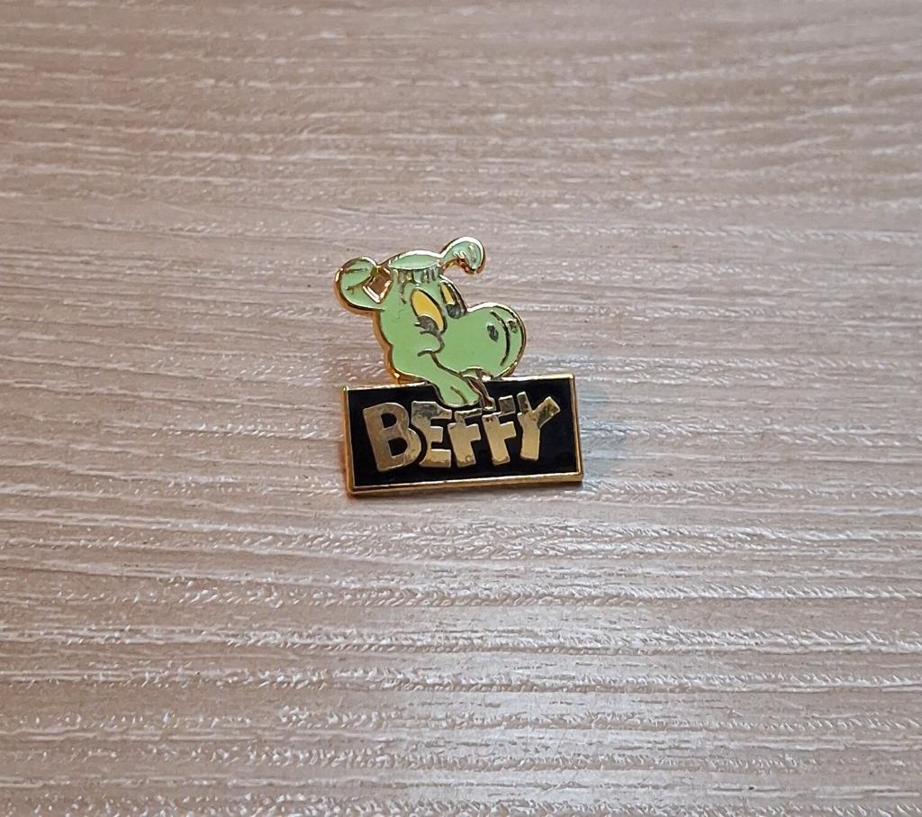 PIN - BEFFY - GIRAF - GIRAFE, Envoi, Utilisé, Autres sujets/thèmes, Insigne ou Pin's