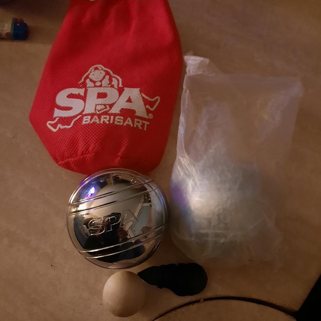 Spa , petanque set . ( 2 ballen ), Enlèvement ou Envoi, Neuf