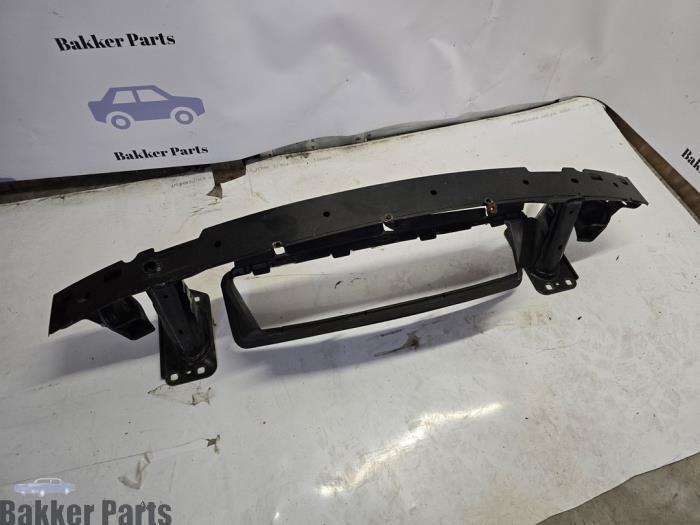 Bumperframe voor van een BMW 1-Serie, Auto-onderdelen, Ophanging en Onderstel, BMW, Gebruikt, 3 maanden garantie