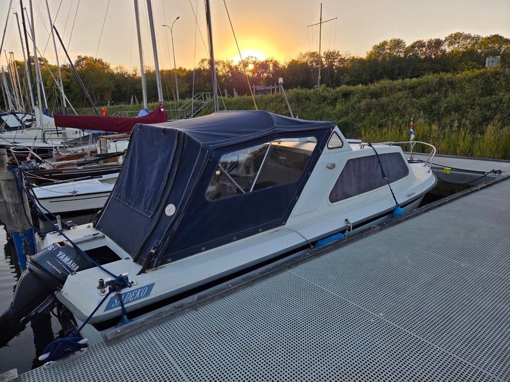 Onedin 650 (met ligplaats), Sports nautiques & Bateaux, Bateaux à moteur & Yachts à moteur, Enlèvement, Utilisé, Moteur hors-bord
