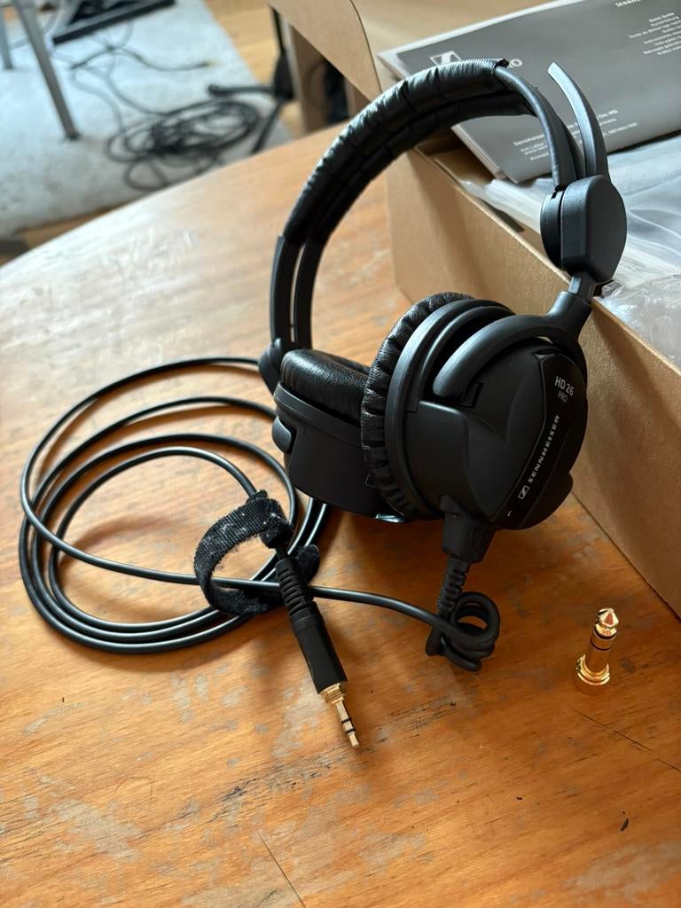Sennheiser HD 26 PRO koptelefoon, Audio, Tv en Foto, Hoofdtelefoons, Ophalen of Verzenden, Zo goed als nieuw, Over oor (circumaural)