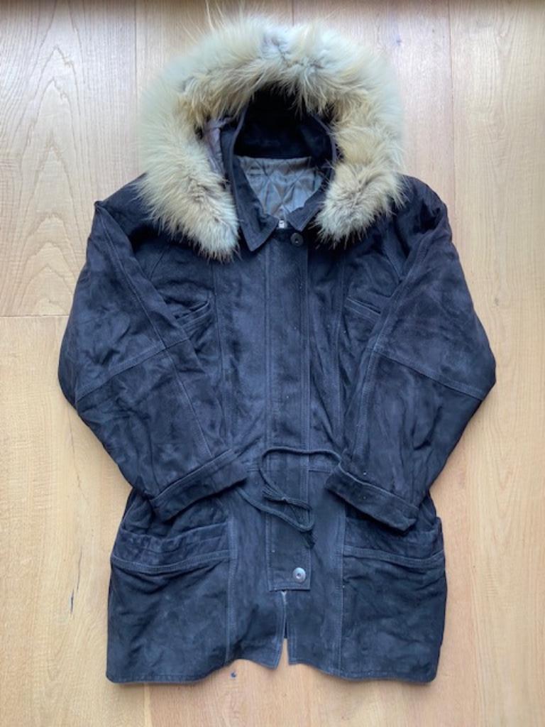 Veste en peau de mouton Taille 40 capuche fourrure amovible, Taille 38/40 (M), Piel Isamari, Enlèvement ou Envoi, Porté