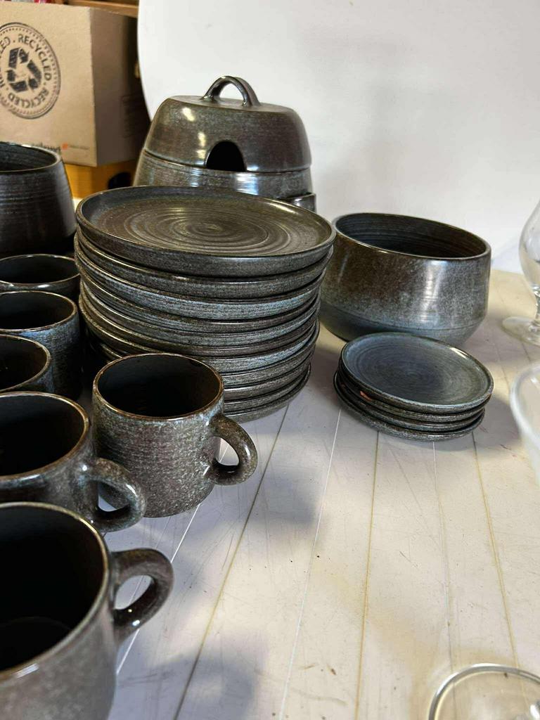 Service café et autre en grès bleu, Enlèvement, Utilisé, Tasse(s) et/ou soucoupe(s)