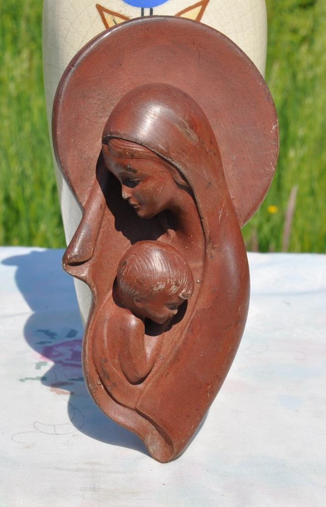 vierge a l'enfant mural en terre cuite, Enlèvement ou Envoi