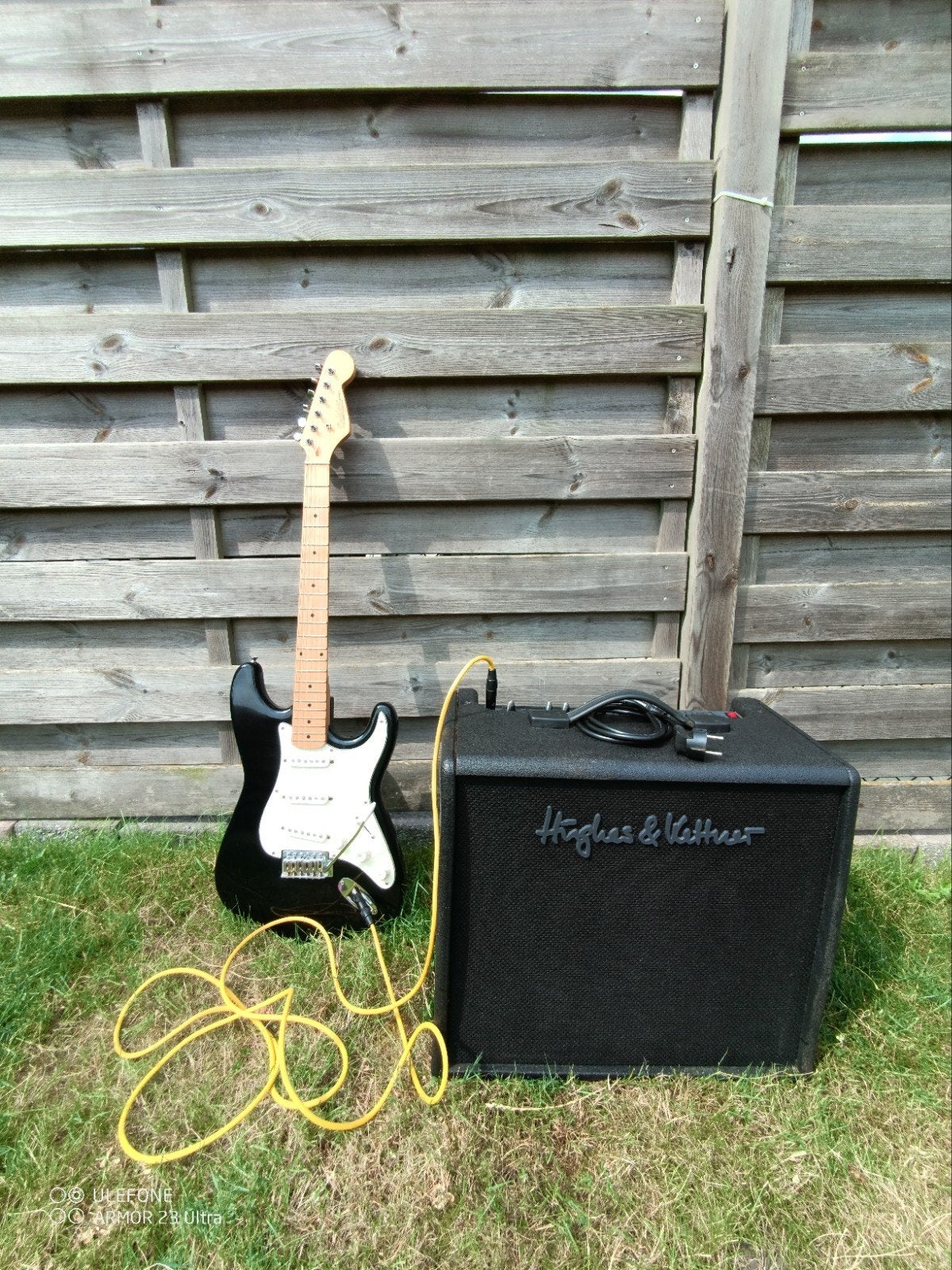 Elektrische gitaar caliber, versterker 65w, Gebruikt, Met versterker, Solid body, Ophalen