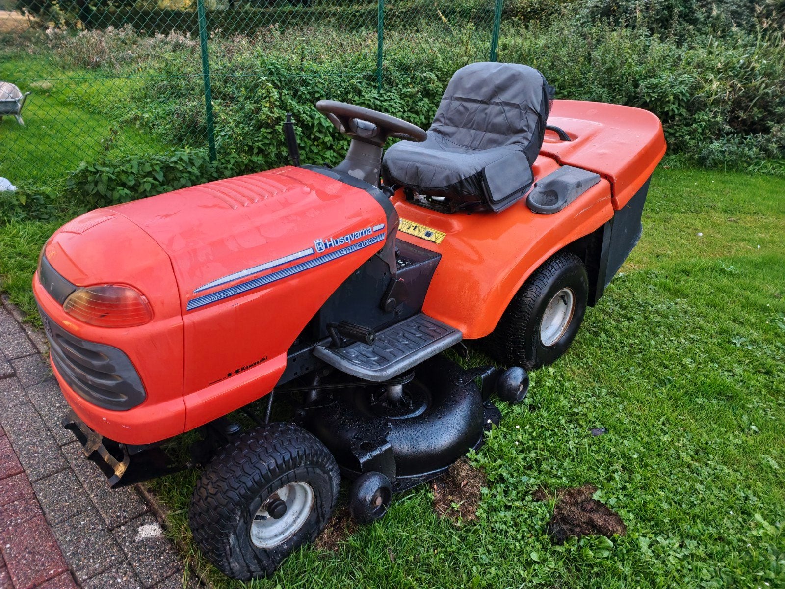 Zitmaaier Husqvarna Kawasaki 18pk hydrostatisch, Tuin en Terras, Ophalen, Gebruikt, Elektrische starter, 90 tot 120 cm