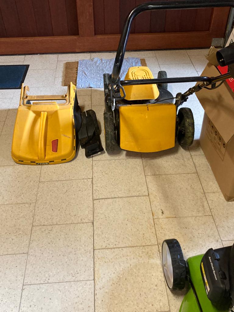Elektrische ja ja grasmaaier, Ophalen, Gebruikt, Elektrische grasmaaier, 40 t/m 49 cm