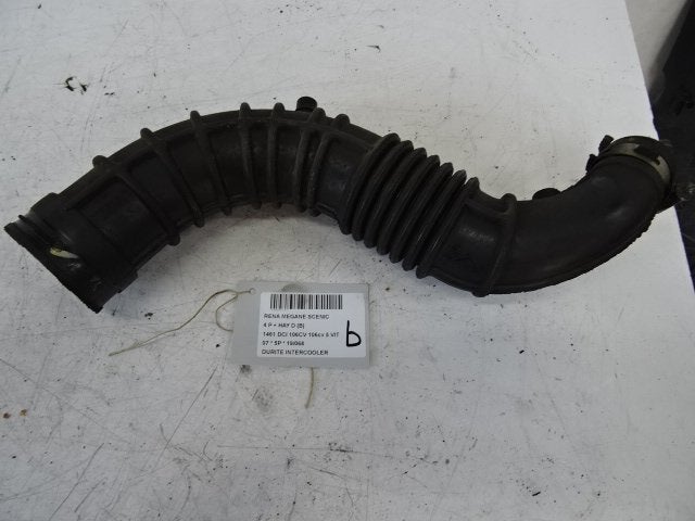 INTERCOOLER DURITE Renault Scénic II (JM) (01-2003/06-2009), Renault, Utilisé, Peter-Huppertz-Straße 5
51063  Köln, DE, Dialog.deutschland@renault.de