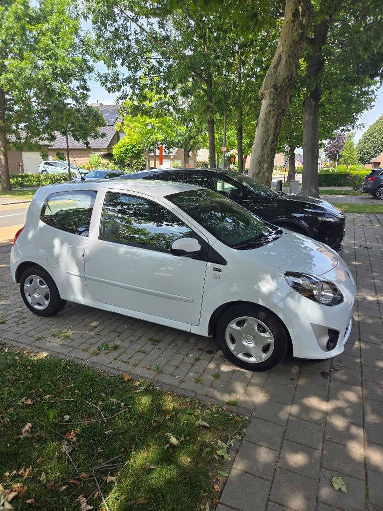 Renault Twingo Twingo 1.2i LEv Yahoo!, Autos, Renault, Euro 5, 1370 kg, Boîte manuelle, Noir