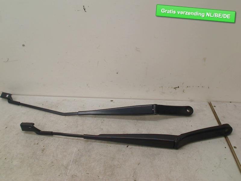 RUITENWISSERARM LINKS VOOR golf 6 Volkswagen Golf VI (5K1), Gebruikt, Volkswagen, Volkswagen AG, Kundenbetreuung@volkswagen.de