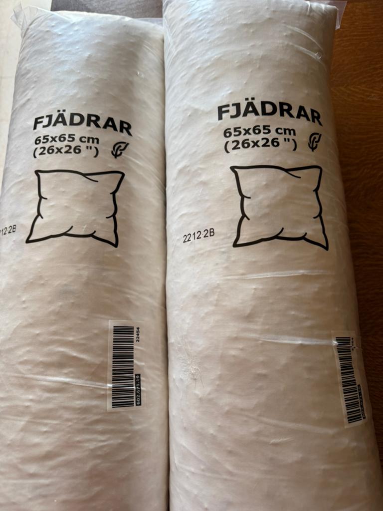 Twee kussens Ikea 65 cm x 65 cm, Huis en Inrichting, Woonaccessoires | Kussens, Ophalen, Nieuw, Wit