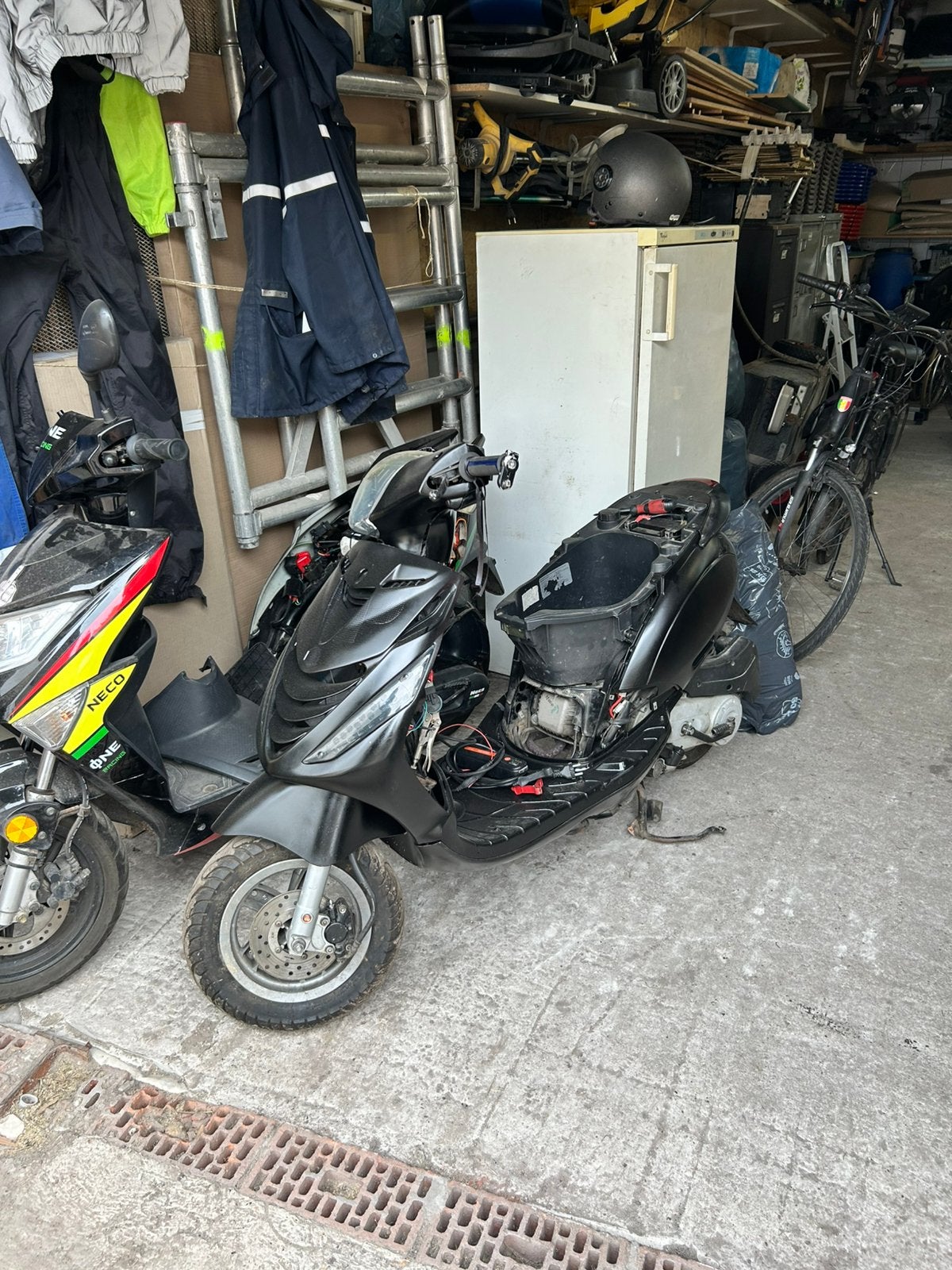 Piaggio zip 4takt, Fietsen en Brommers, Scooters | Yamaha, Zo goed als nieuw, Ophalen