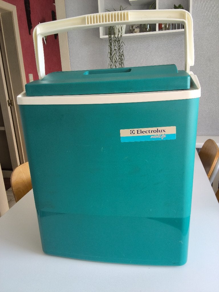 Glacière ou boîte frigo de voyage ELECTROLUX Mobil Life, Caravanes & Camping, Enlèvement ou Envoi, Comme neuf