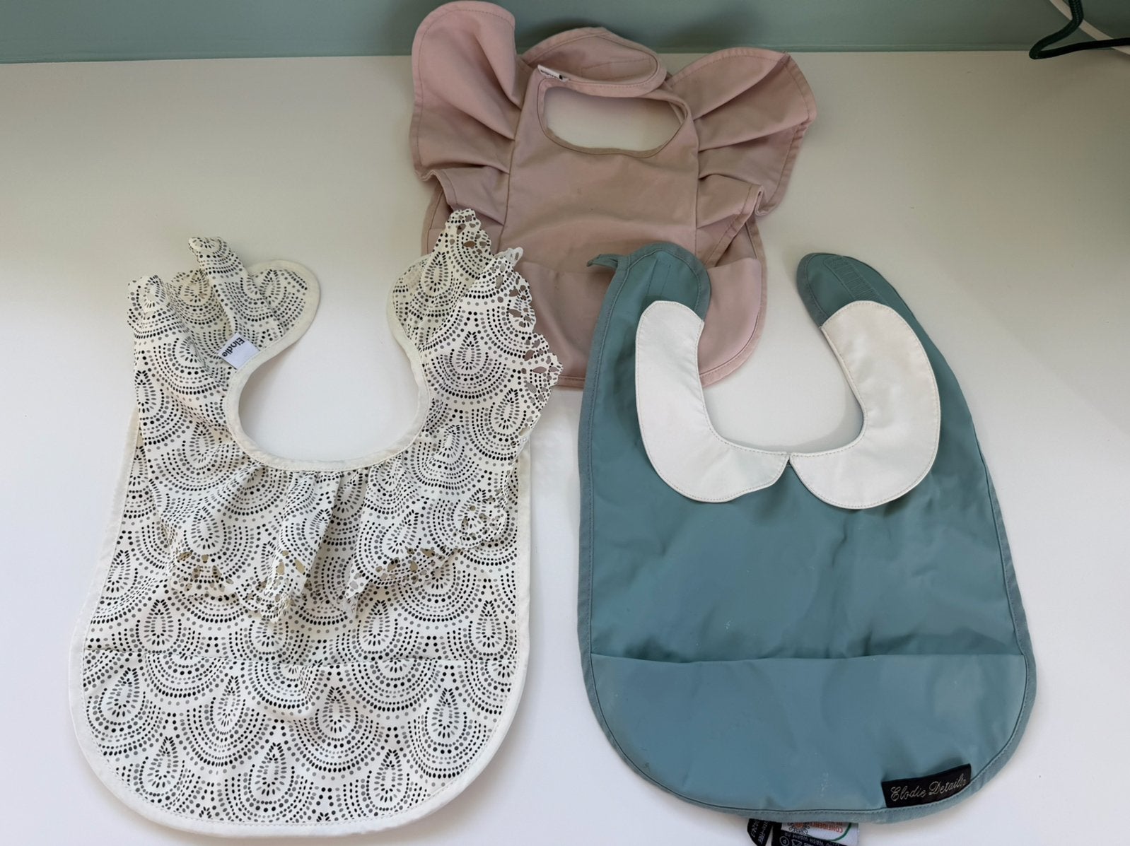Lot de 4 bavoirs (Elodie Details), Enfants & Bébés, Enlèvement, Utilisé, Bavoir