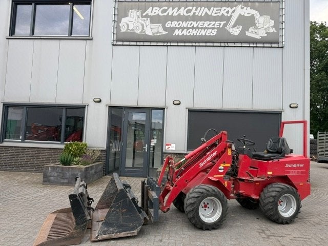 Schaffer 326S bj08 Minishovel Kniklader Laadschop ZGST, Ophalen, Wiellader of Shovel