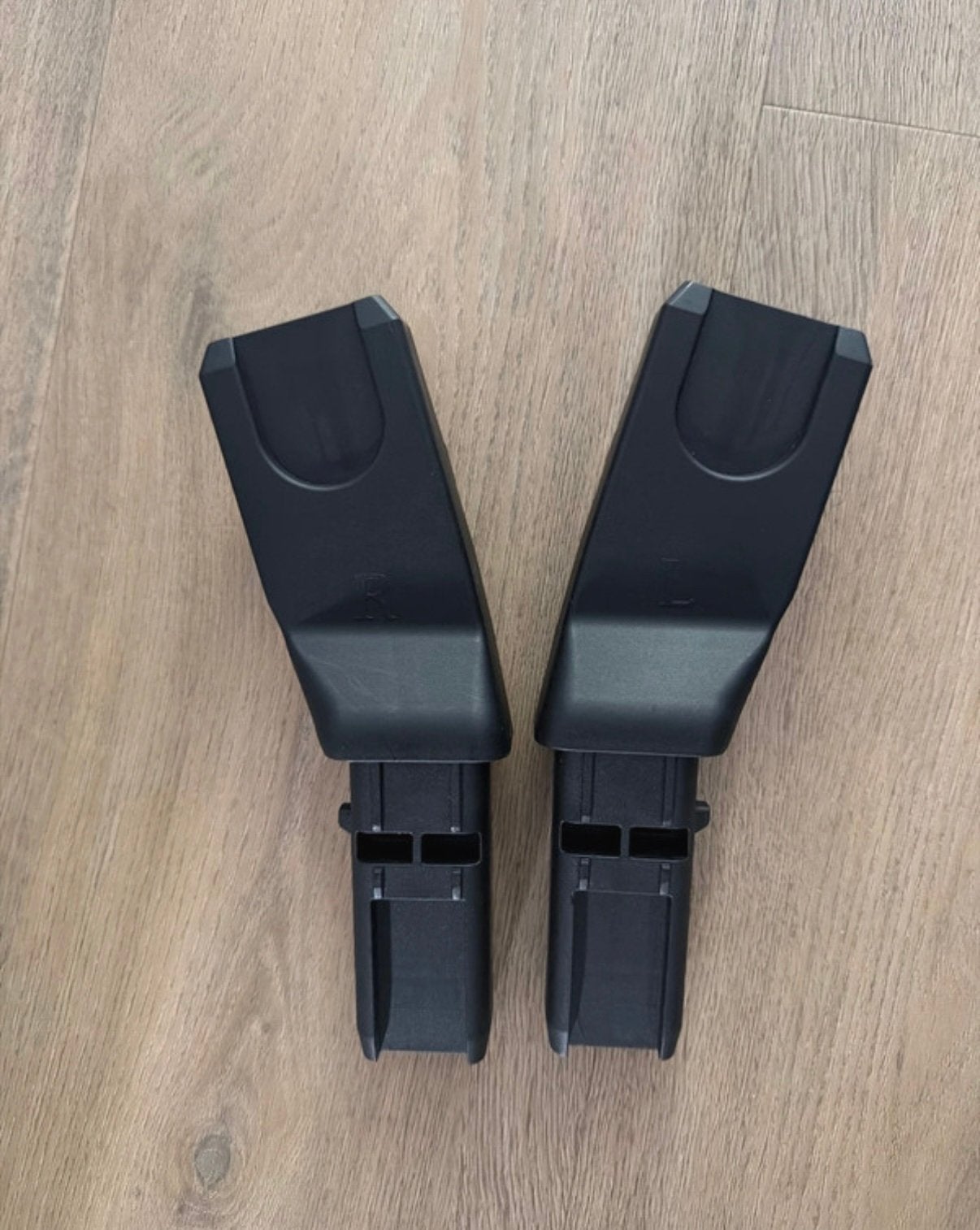 Adaptateur et adaptateurs de siège auto Dubatti One, Enfants & Bébés, Autres méthodes, Babygeluk, Comme neuf, W