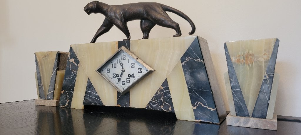 Michel DECOUX, Horloge en marbre portor&onyx, Art déco 1930, Antiquités & Art, Enlèvement ou Envoi