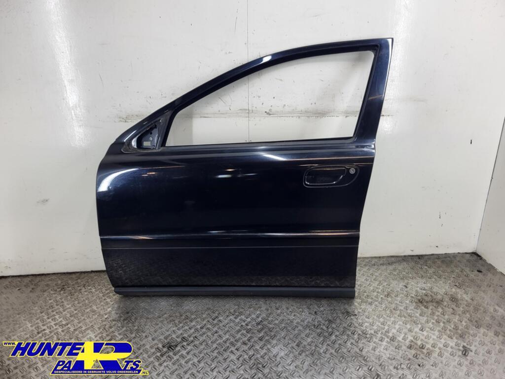 Portier LV zwart 452 Volvo V70 II ('00-'08), Enlèvement ou Envoi, Gauche, Volvo, Porte