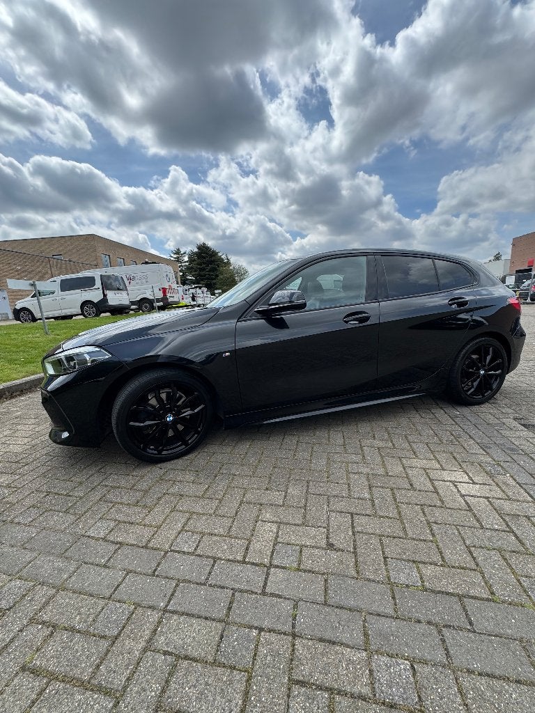 BMW série 1 pack M sport full black, Achat, Euro 6, Entreprise, Noir