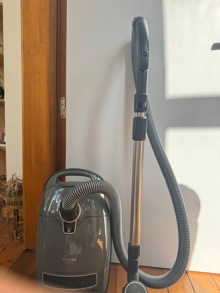 Stofzuiger ( Miele Complete C3 vacuum), Elektronische apparatuur, Stofzuigers, Ophalen, Zo goed als nieuw, Stofzak, Miele