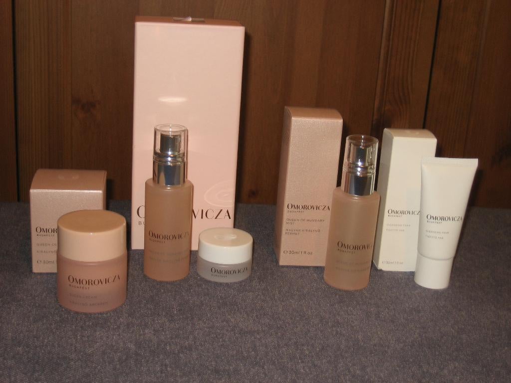 OMOROVICZA QUEEN CREAM + 4 GEZICHTSBEHANDELINGEN, Verzenden, Nieuw, Gehele gezicht, Verzorging