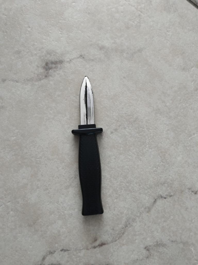 Fake mes Te koop, Ophalen of Verzenden