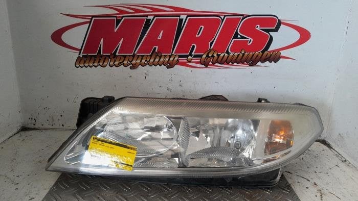 Phare gauche d'un Renault Laguna, Autos : Pièces & Accessoires, -, Renault, -, 3 mois de garantie