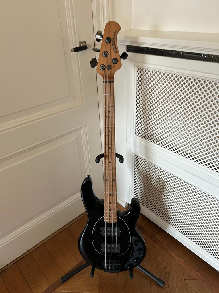 Musicman Stingray HH Special, Musique & Instruments, Instruments à corde | Guitares | Basses, Enlèvement, Comme neuf