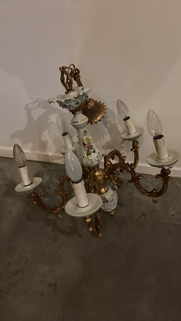 Vintage kroonluchter met porselein – 5 lichtpunten, Huis en Inrichting, Lampen | Kroonluchters, Zo goed als nieuw, Ophalen