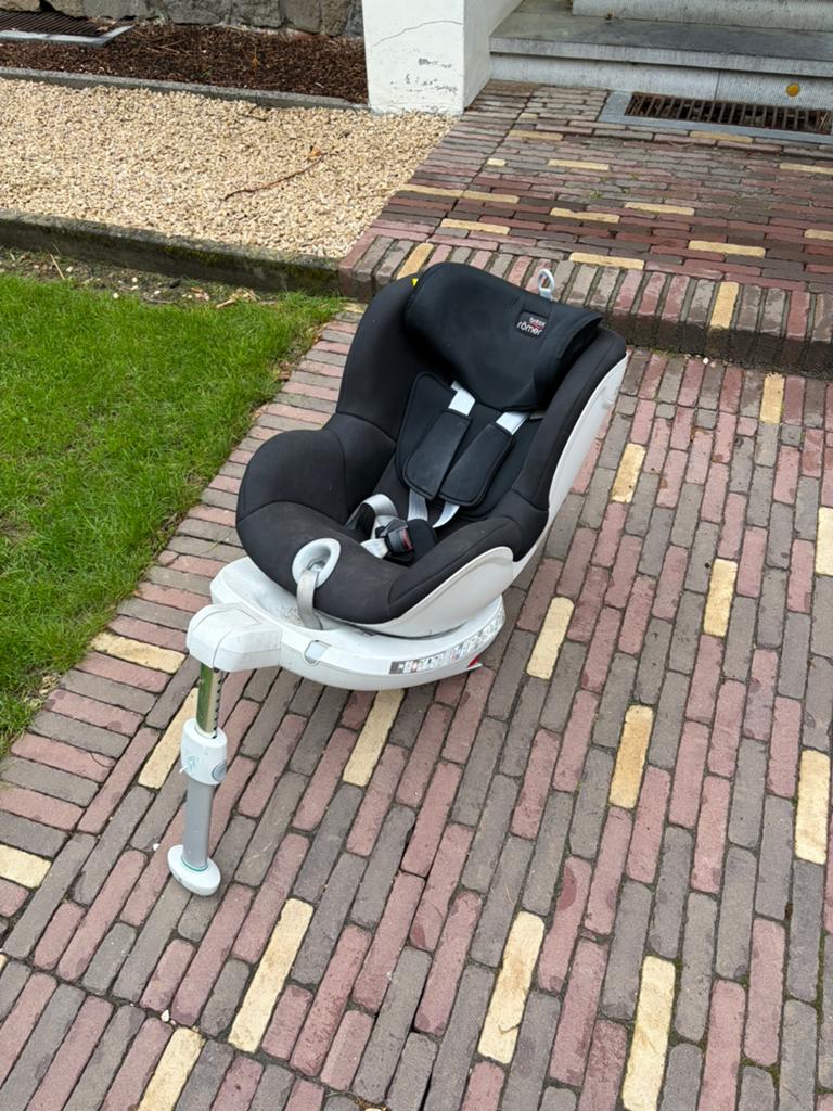 Autostoel 360* draaibaar met isofix bevesteging, Kinderen en Baby's, Autostoeltjes, Ophalen, Gebruikt, Overige merken, Isofix