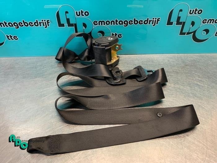 Ceinture de sécurité avant droite d'un BMW 3-Serie (3-Seri, -, 3 mois de garantie, Utilisé, -