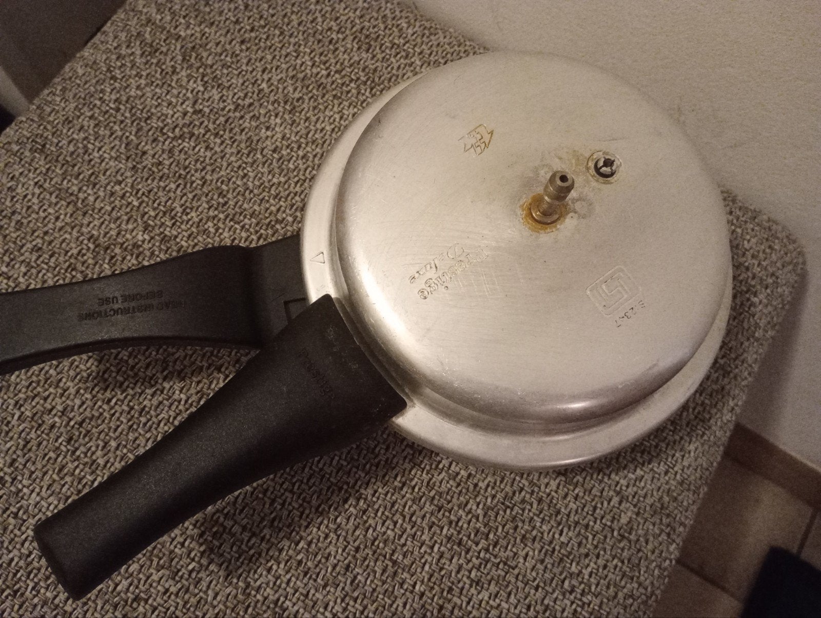 pressure cooker Prestige brand (Indian), Ophalen